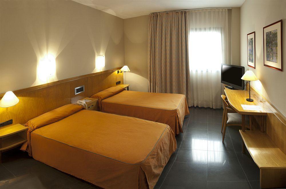Hotel Ruta De Europa Vitoria-Gasteiz Exterior foto