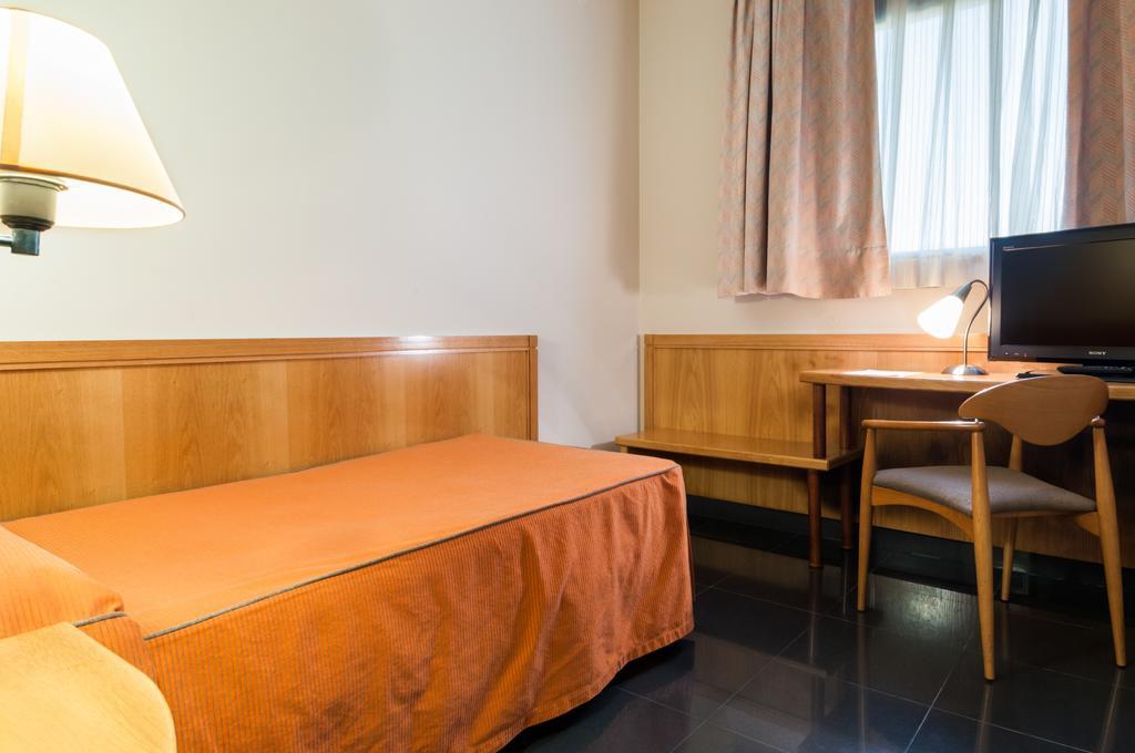 Hotel Ruta De Europa Vitoria-Gasteiz Exterior foto